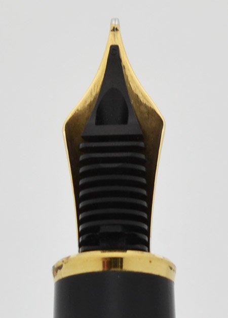 Montblanc Meisterstuck 144 - Black, Gold Plated Trim, 14k Fine Nib